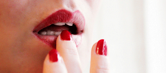 Rüyada Kırmızı Ruj Sürmek